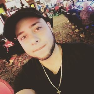 Meet your Posher, Ismael